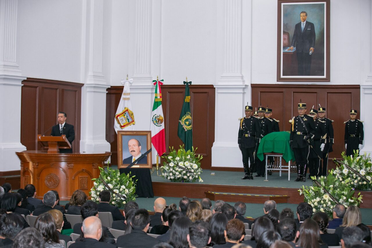 UNIVERSIDAD 03