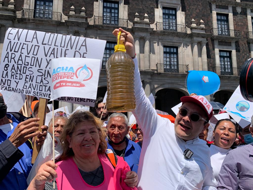 AGUA protesta 4