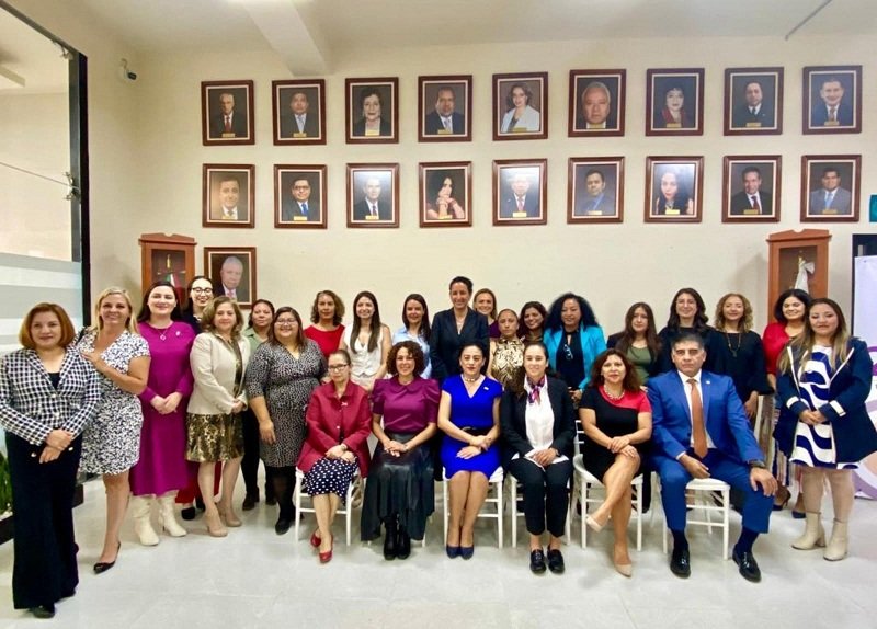 GOBIERNO-mujeres-1.jpg