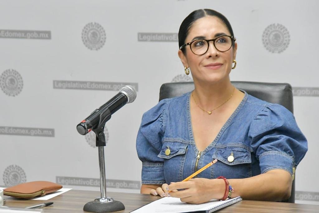 LEGIS-Karina-2-1.jpeg