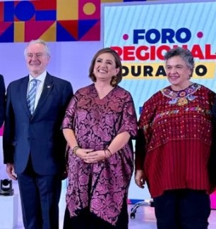 Xóchitl a PAREDES 1
