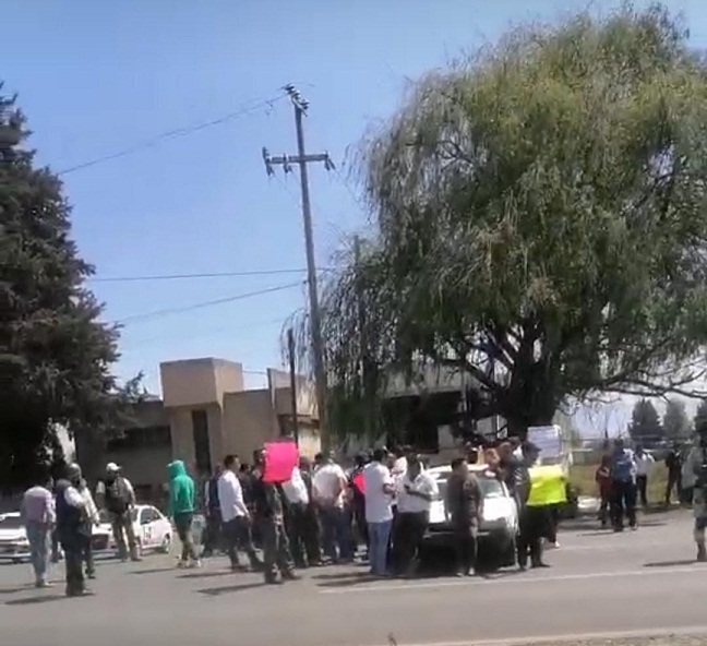 Taxistas Bloquean 3