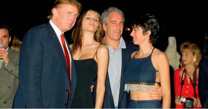 Arrastra a Trump 0