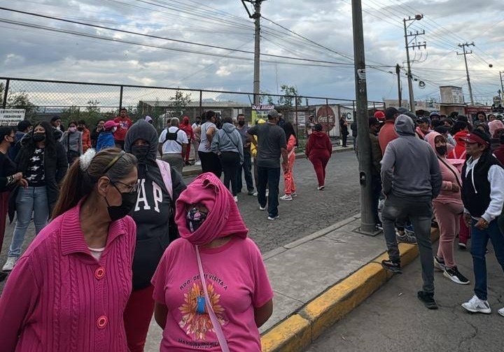 Bloquean Carretera 3