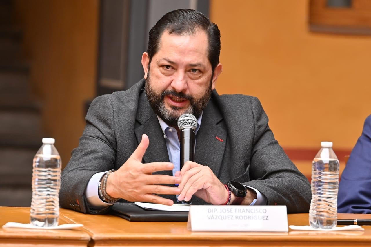 LEGIS paco