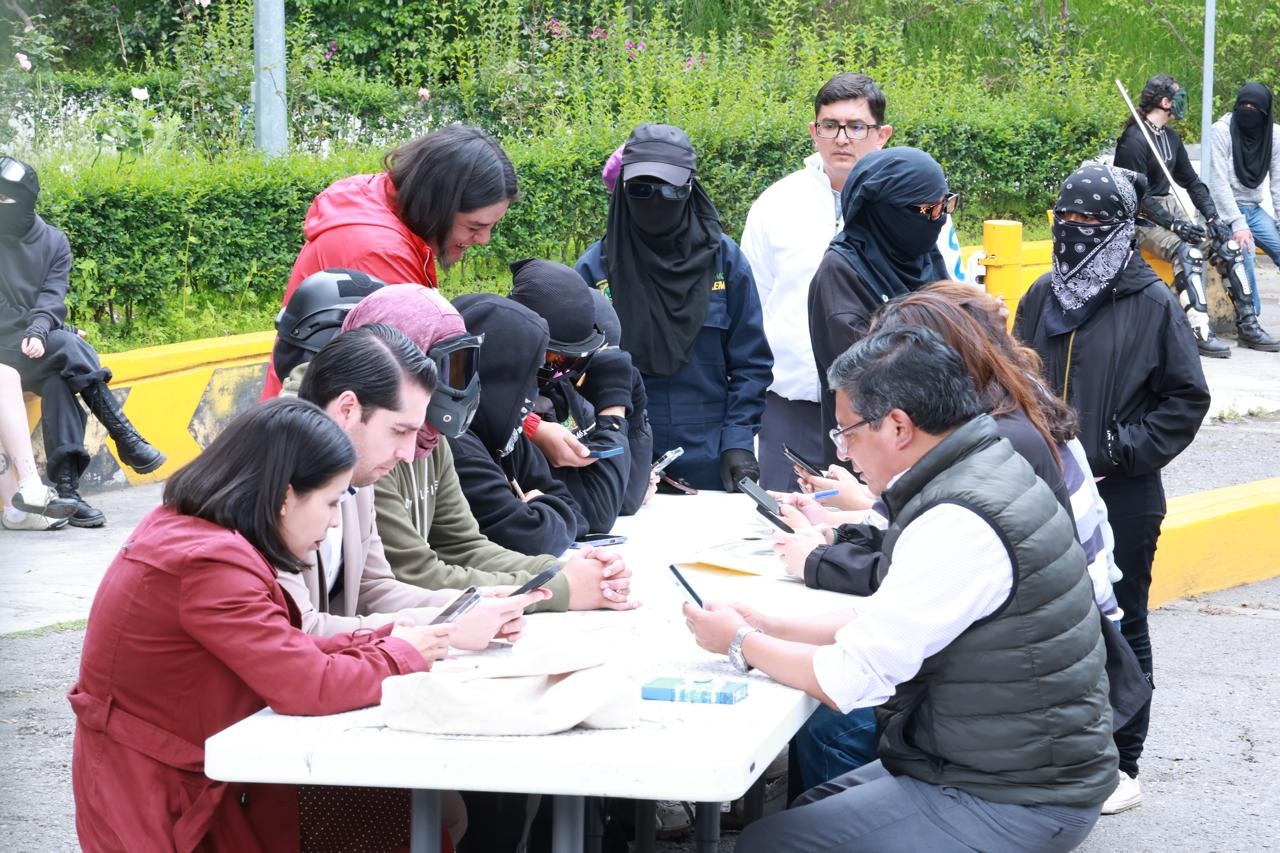 UNIVERSIDAD Versión Oficial 2