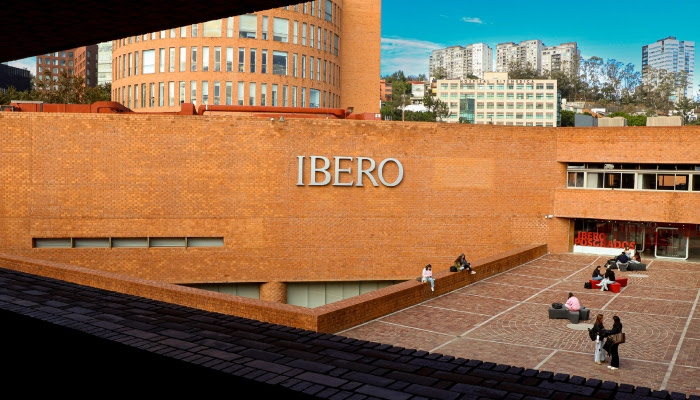 Estudiantes-IBERO.jpg