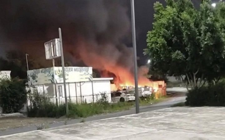 DETENIDO 2 DETENIDO 2