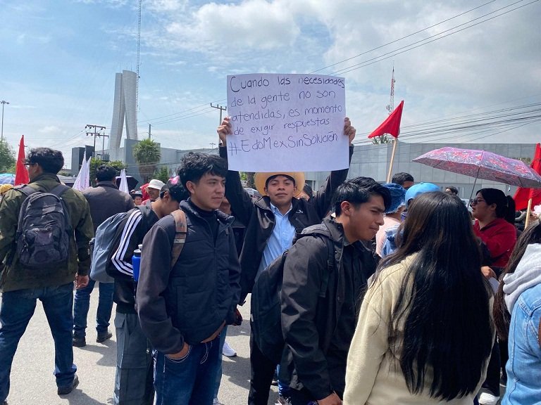 Protesta-ANTORCHA-4.jpg