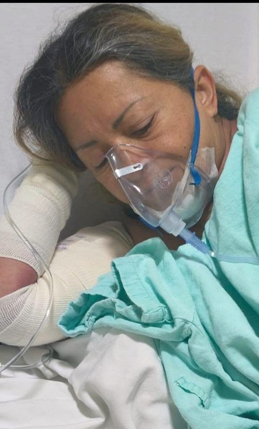 Senora-MEDICAMENTO-01.jpg