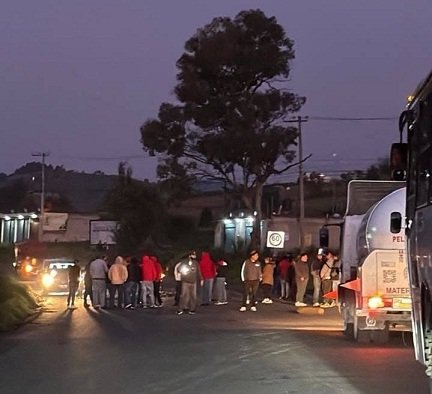Tenango BLOQUEO 4