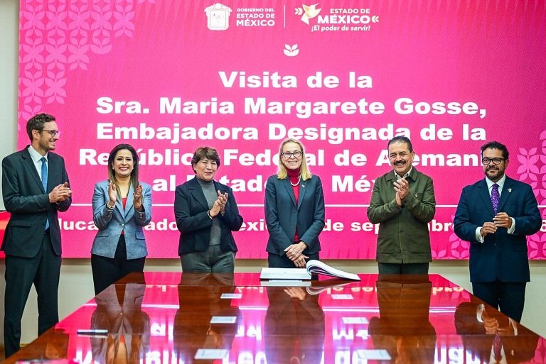 Embajadora y GOBERNADORA 01 Embajadora y GOBERNADORA 01