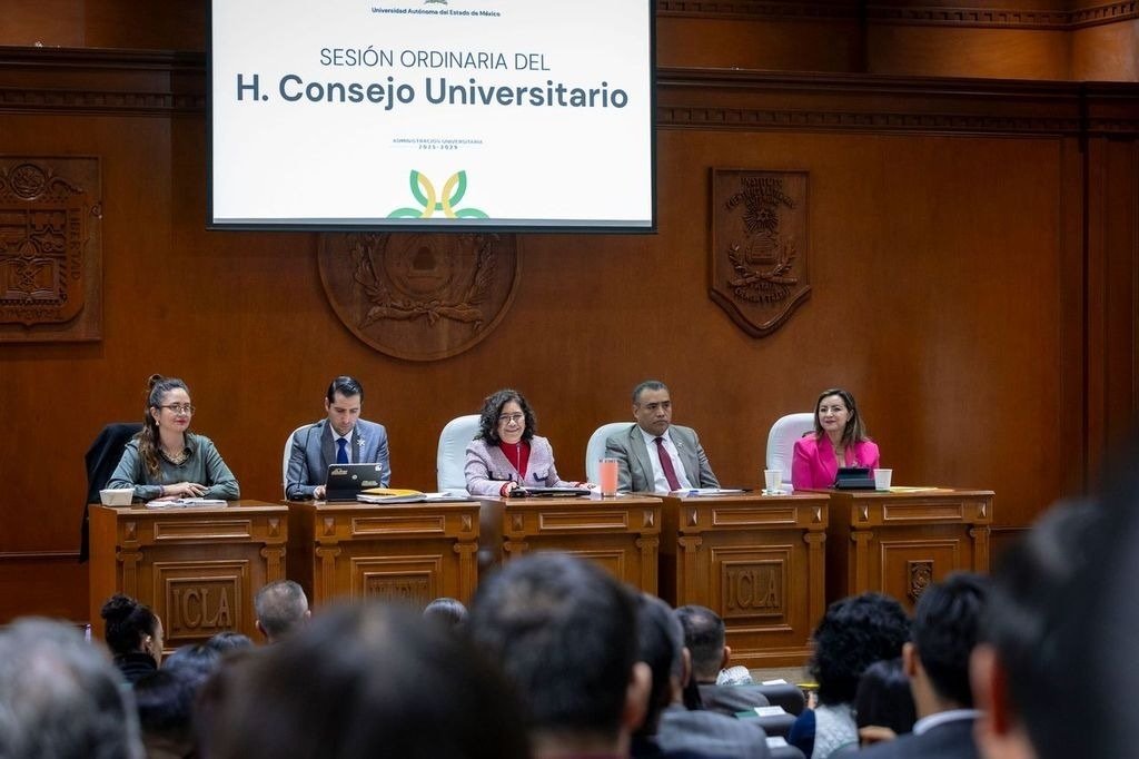 UNIVERSIDAD 03